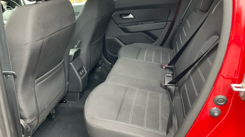 Dacia Duster 1.0 TCe 100 Prestige 5dr Bi Fuel Estate